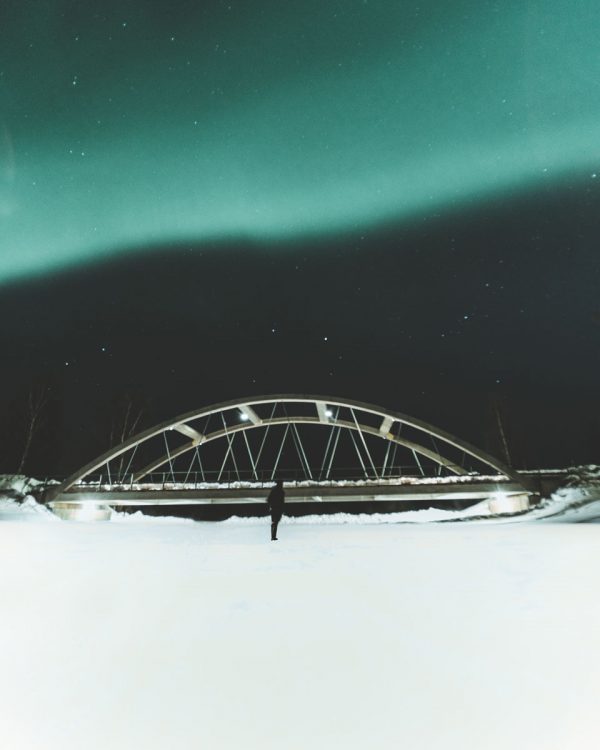 Winter-Glow-Northen-Lights-Ersnäs-Antnäs-Aurora-Bridge-Sweden